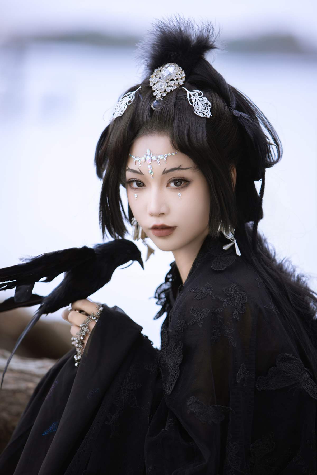 [YITUYU艺图语]2025.04.09 乌鸦拟人 晚晚 预览图 - 2