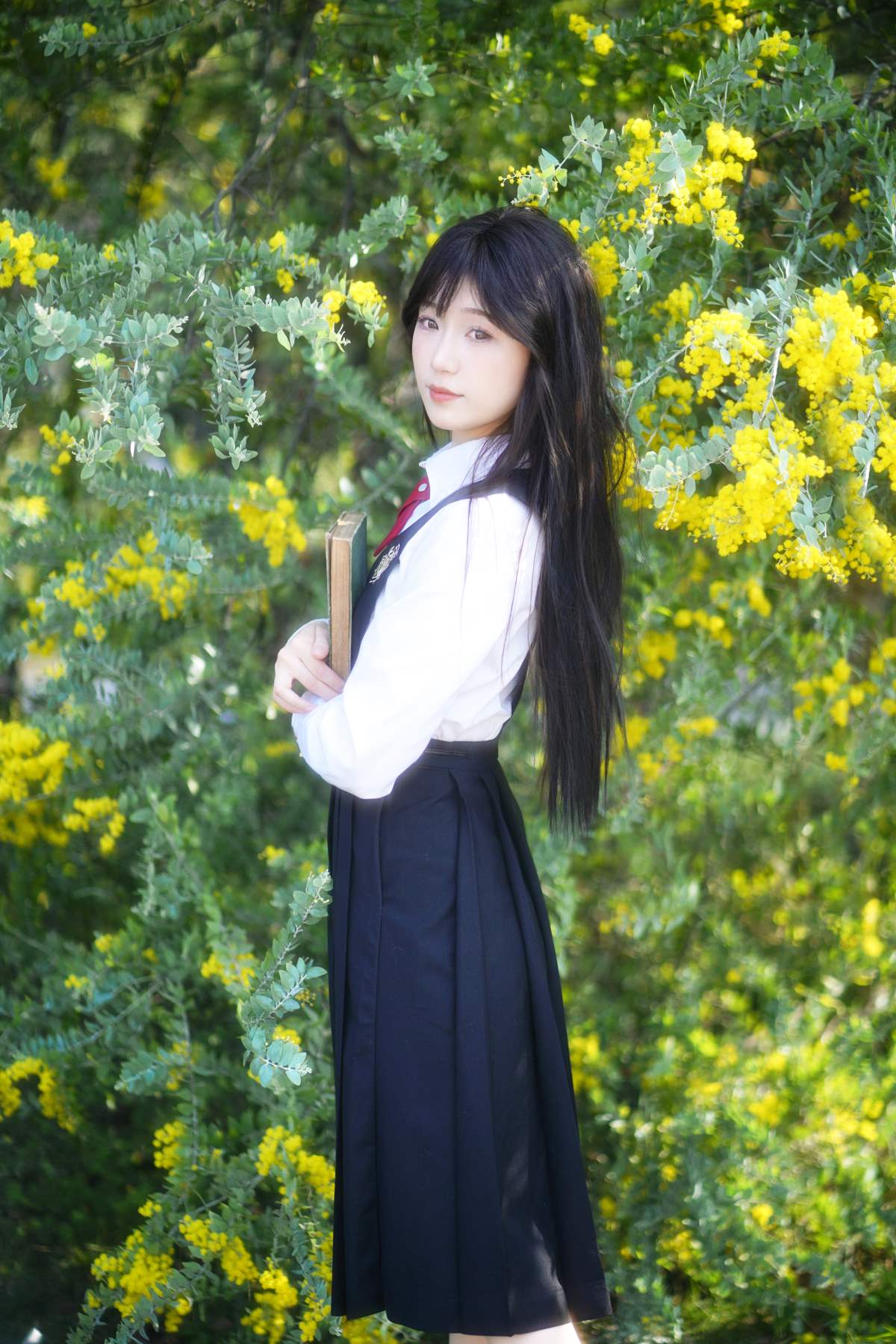 [YITUYU艺图语]2025.04.10 金合欢 梓榆喝点甜的呀 预览图 - 2