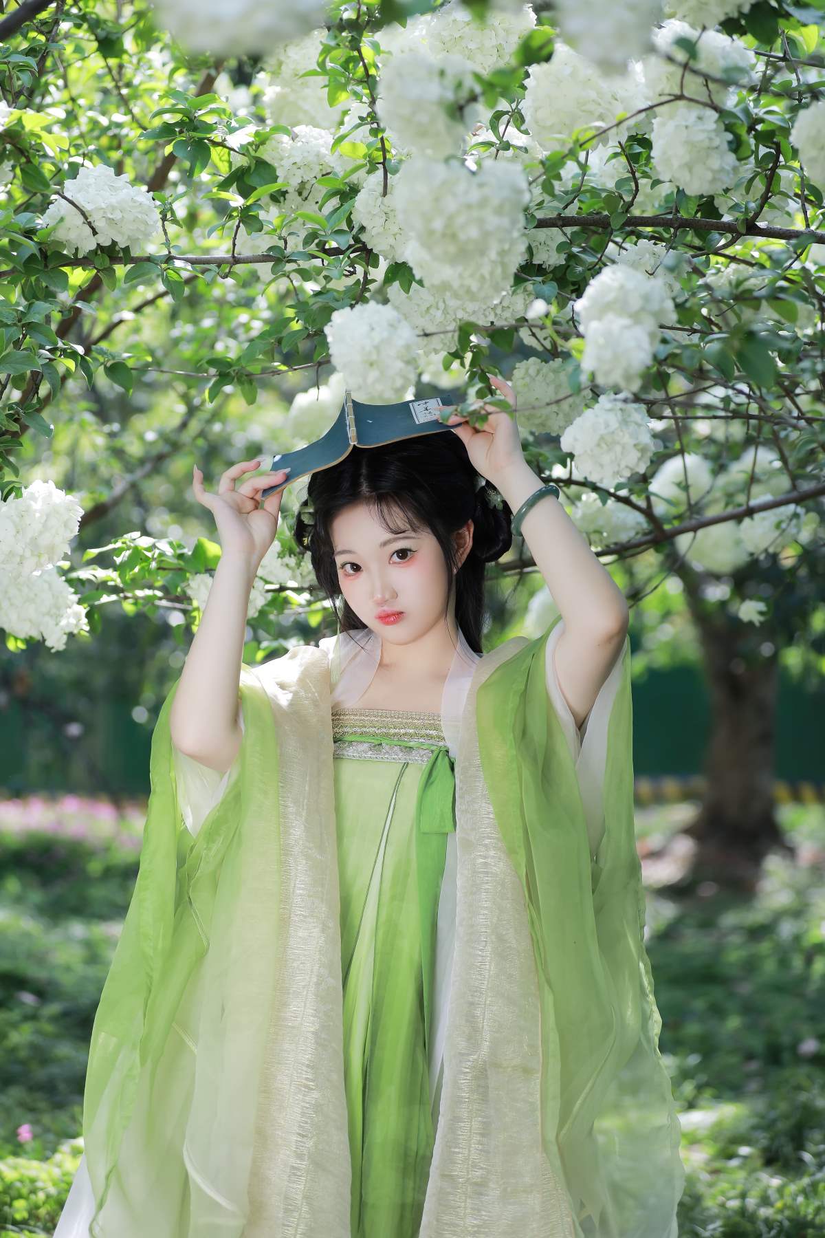 [YITUYU艺图语]2025.04.12 花如雪 小饼干 预览图 - 2