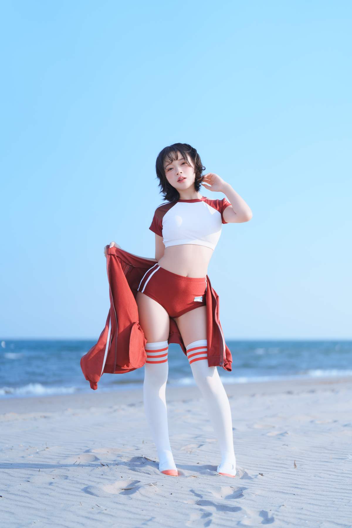 [YITUYU艺图语]2025.04.13 海边的青春少女 Disexi思宁 预览图 - 2