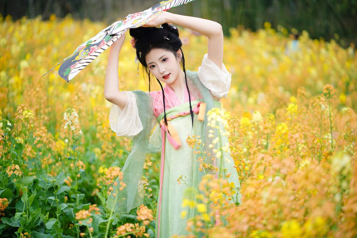 [YITUYU艺图语]2025.04.13 油菜 兔牙w 预览图 - 2