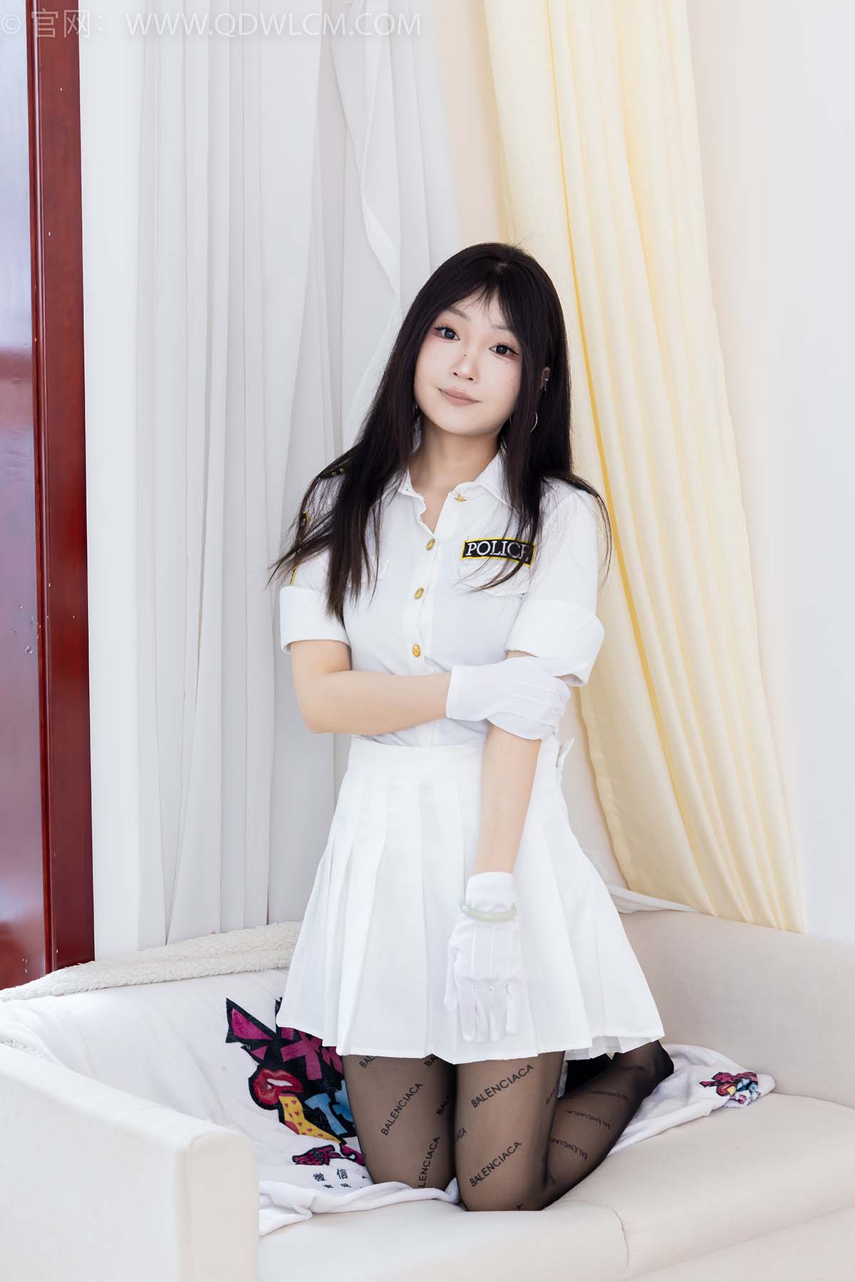 物恋传媒 NO.2372 嘟嘟-高跟鞋、手套、薄黑丝脚尖加固款、薄肉丝脚尖加固款