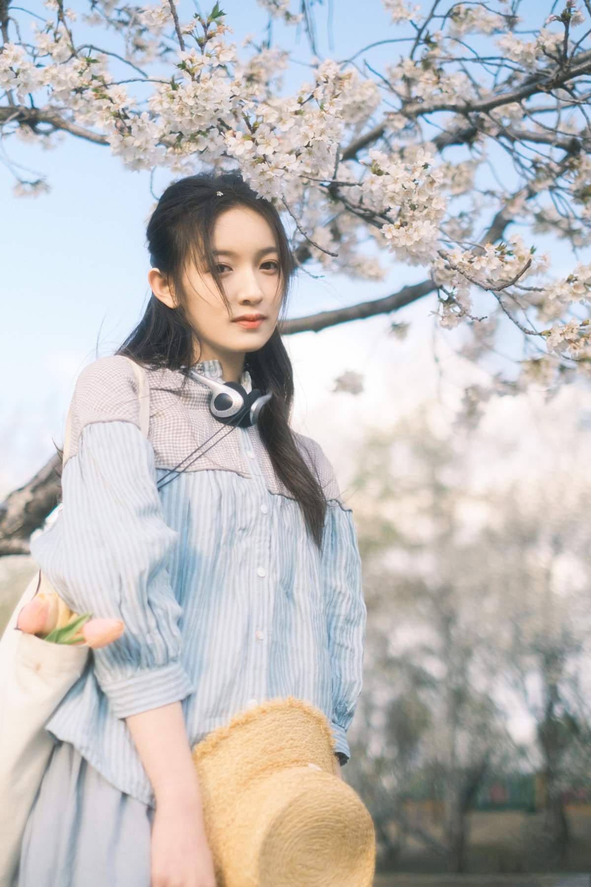 [YITUYU艺图语]2025.04.14 春日信 彤 预览图 - 2