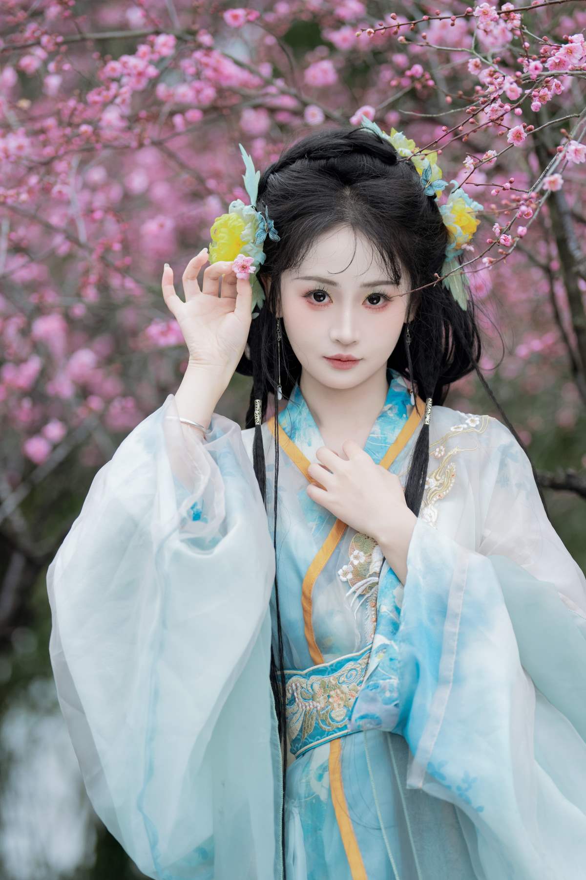 [YITUYU艺图语]2025.04.14 阴天梅花 湫一只岁岁 预览图 - 2