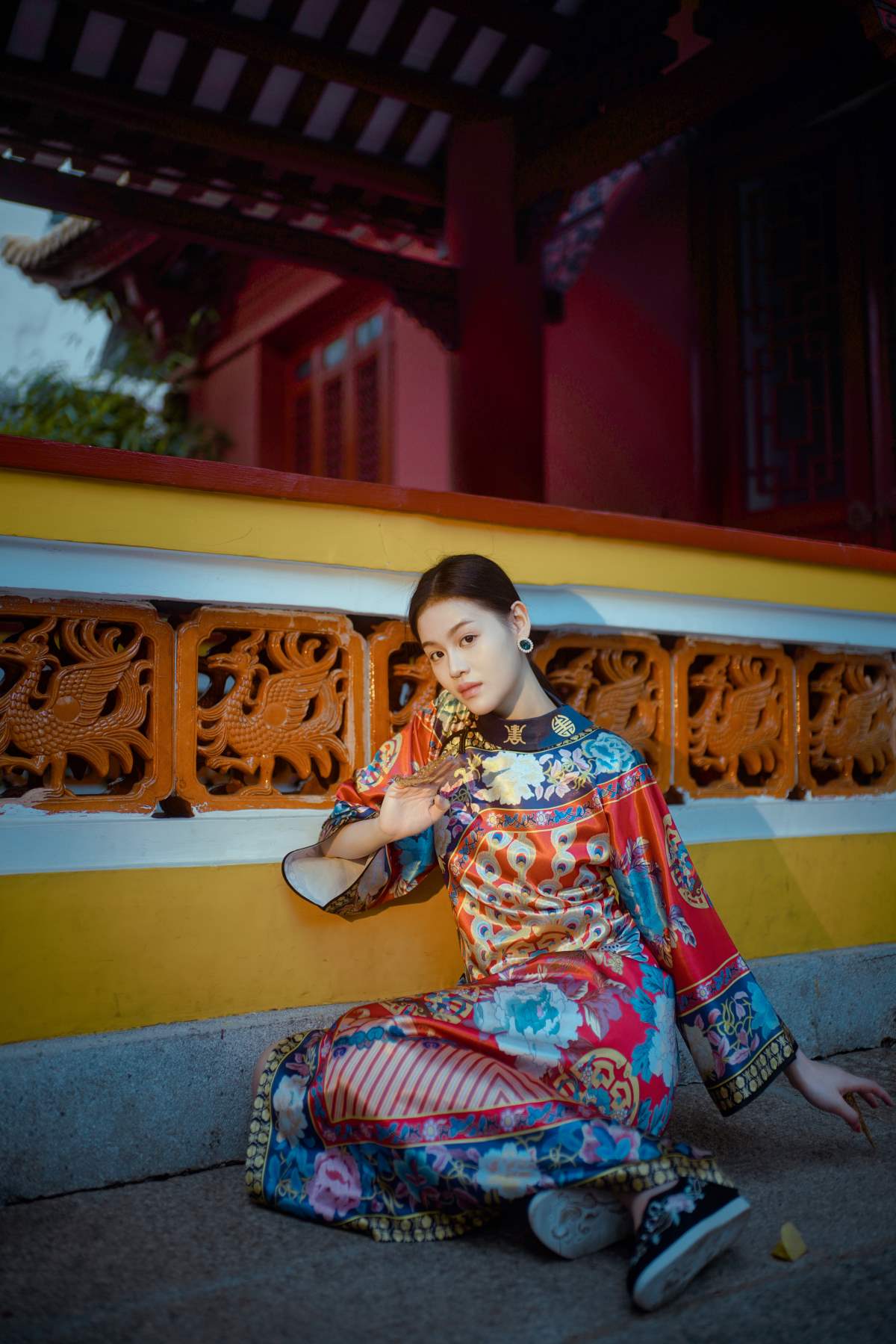 [YITUYU艺图语]2025.04.15 穿越清宫，红墙下的高挑格格 曼丽 预览图 - 2