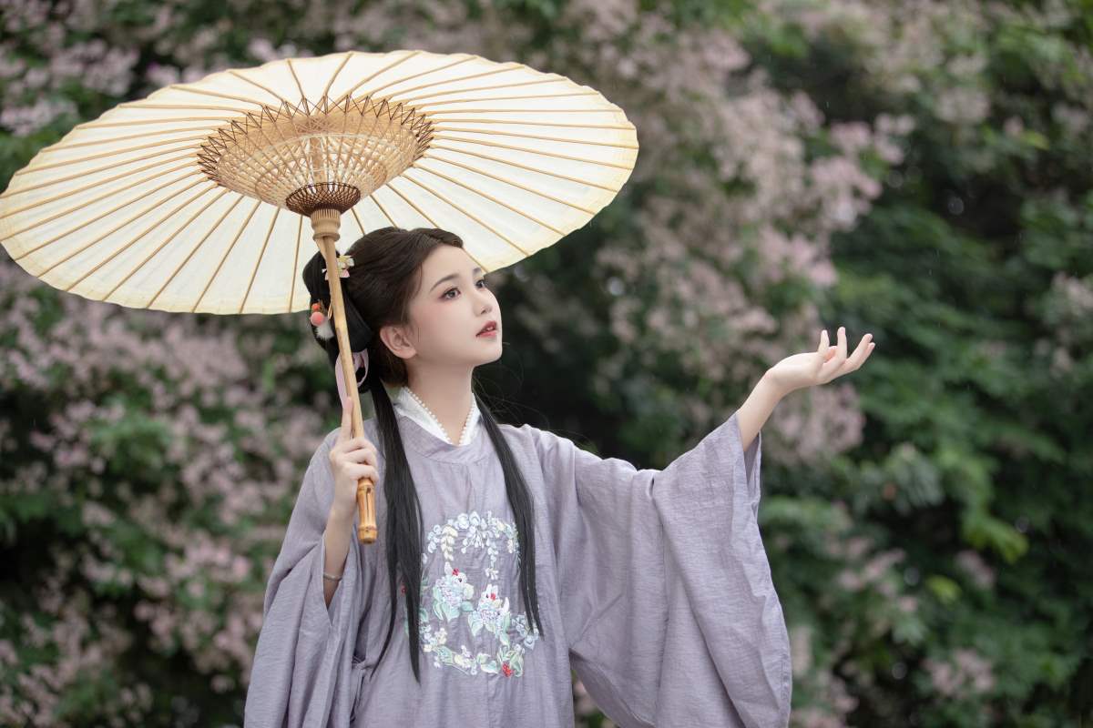 [YITUYU艺图语]2025.04.15 春日游 鹅鹅吃不饱