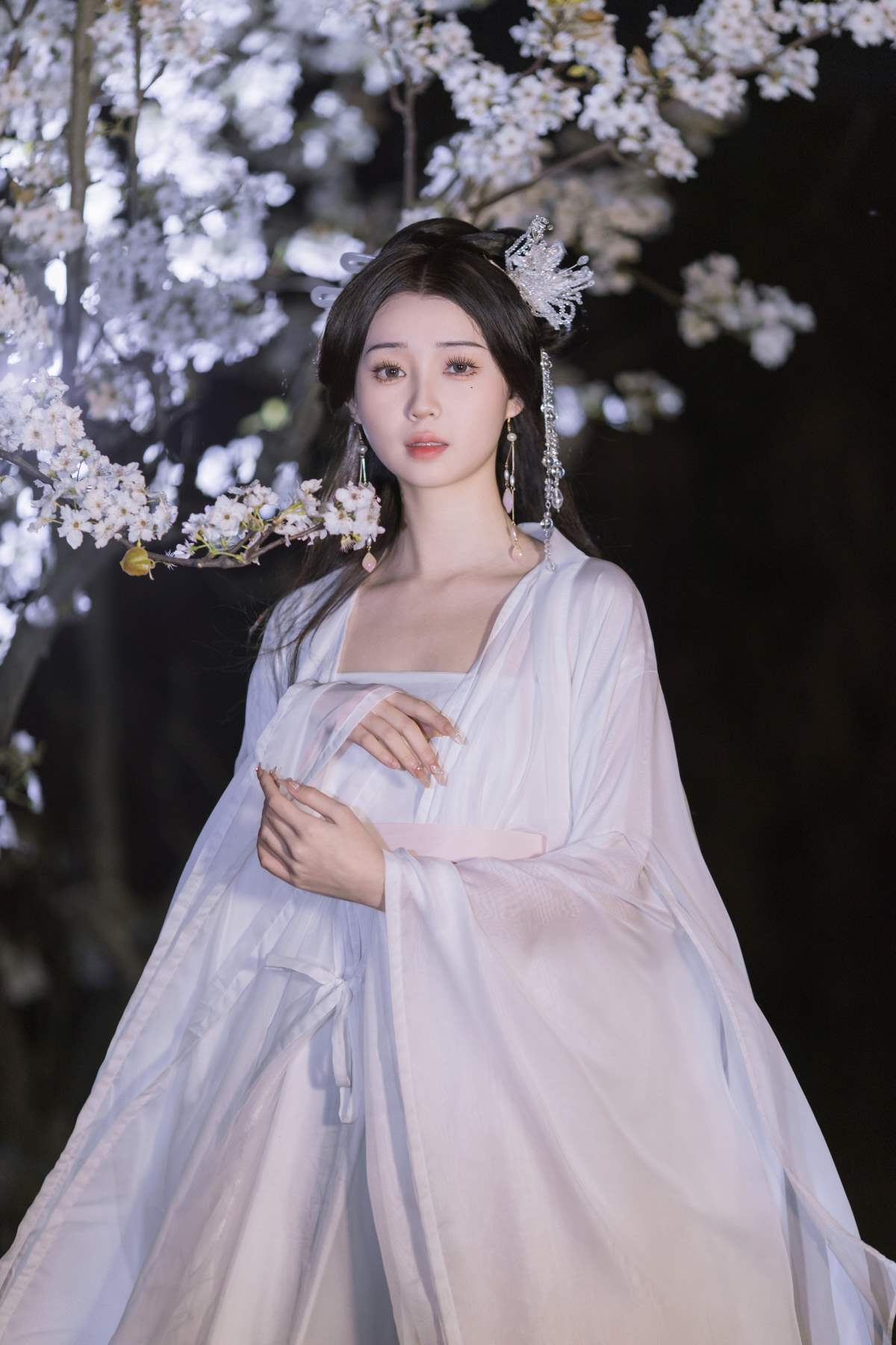 [YITUYU艺图语]2025.04.15 叶冰裳仿妆 褚鸢鸢