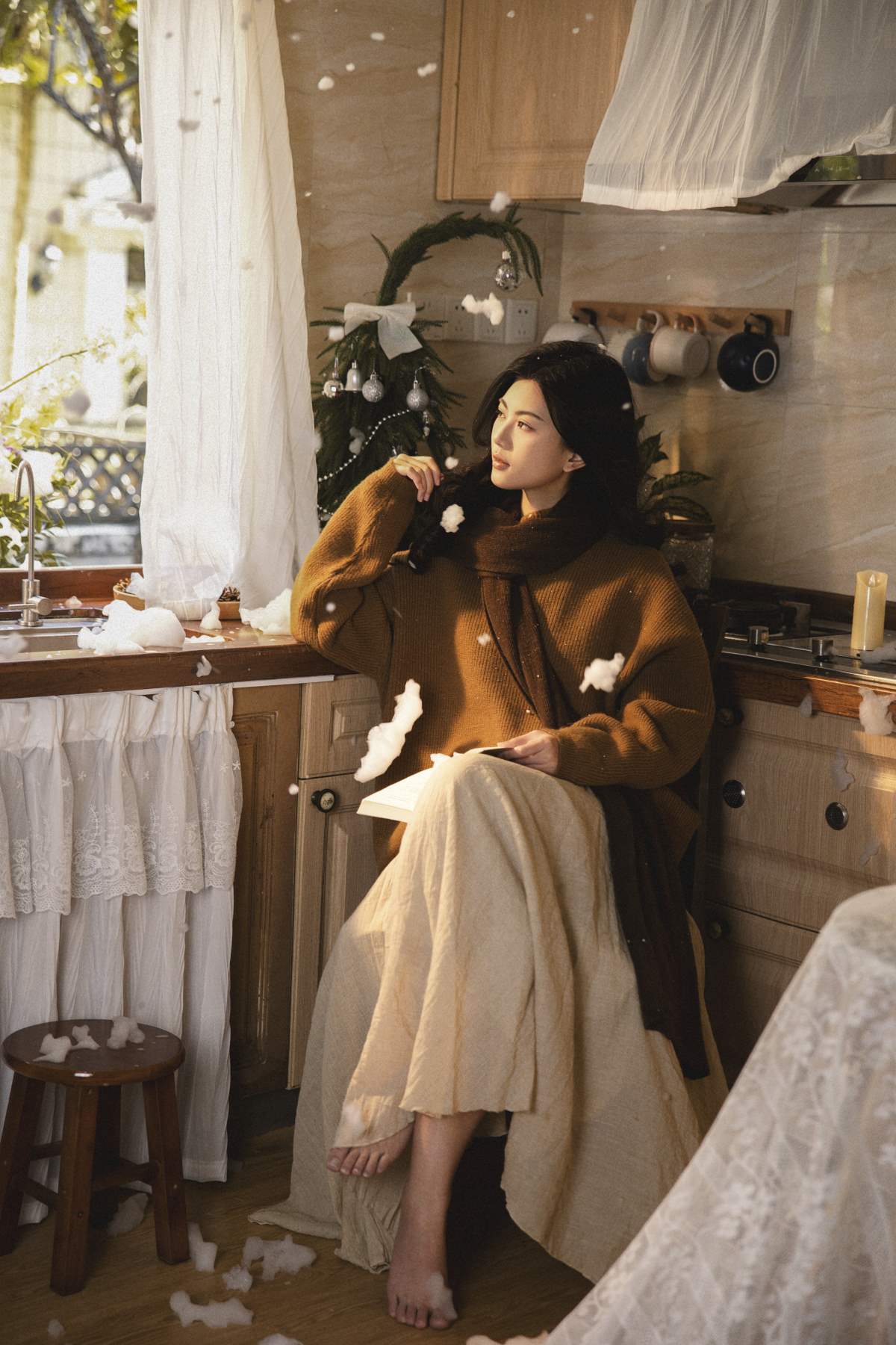 [YITUYU艺图语]2025.04.16 深秋厨房的文艺少女 单单