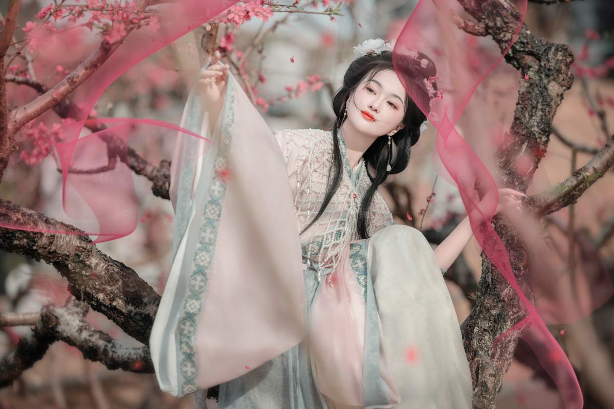 [YITUYU艺图语]2025.04.16 桃花醉 大歪歪哥