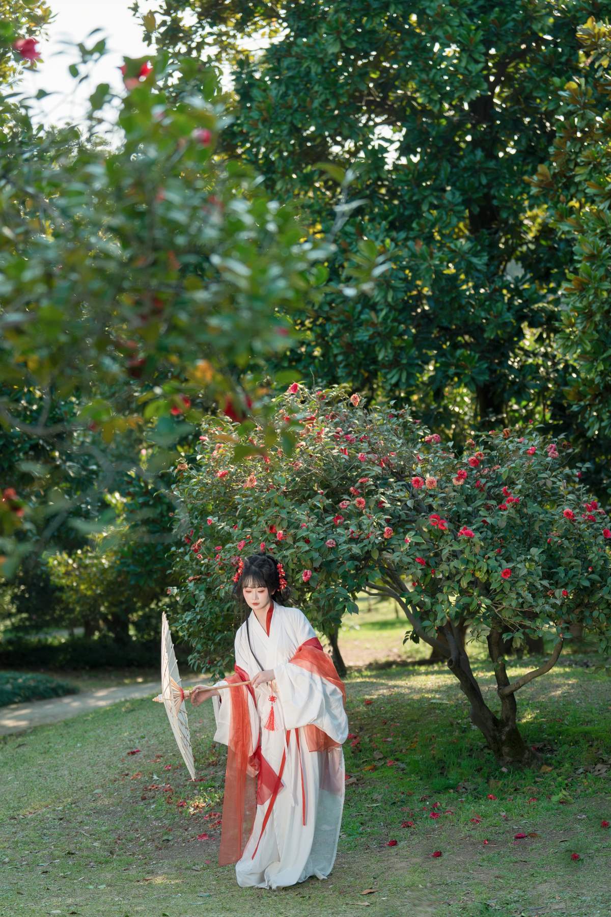 [YITUYU艺图语]2025.04.16 邂逅山茶花 湫一只岁岁 预览图 - 2