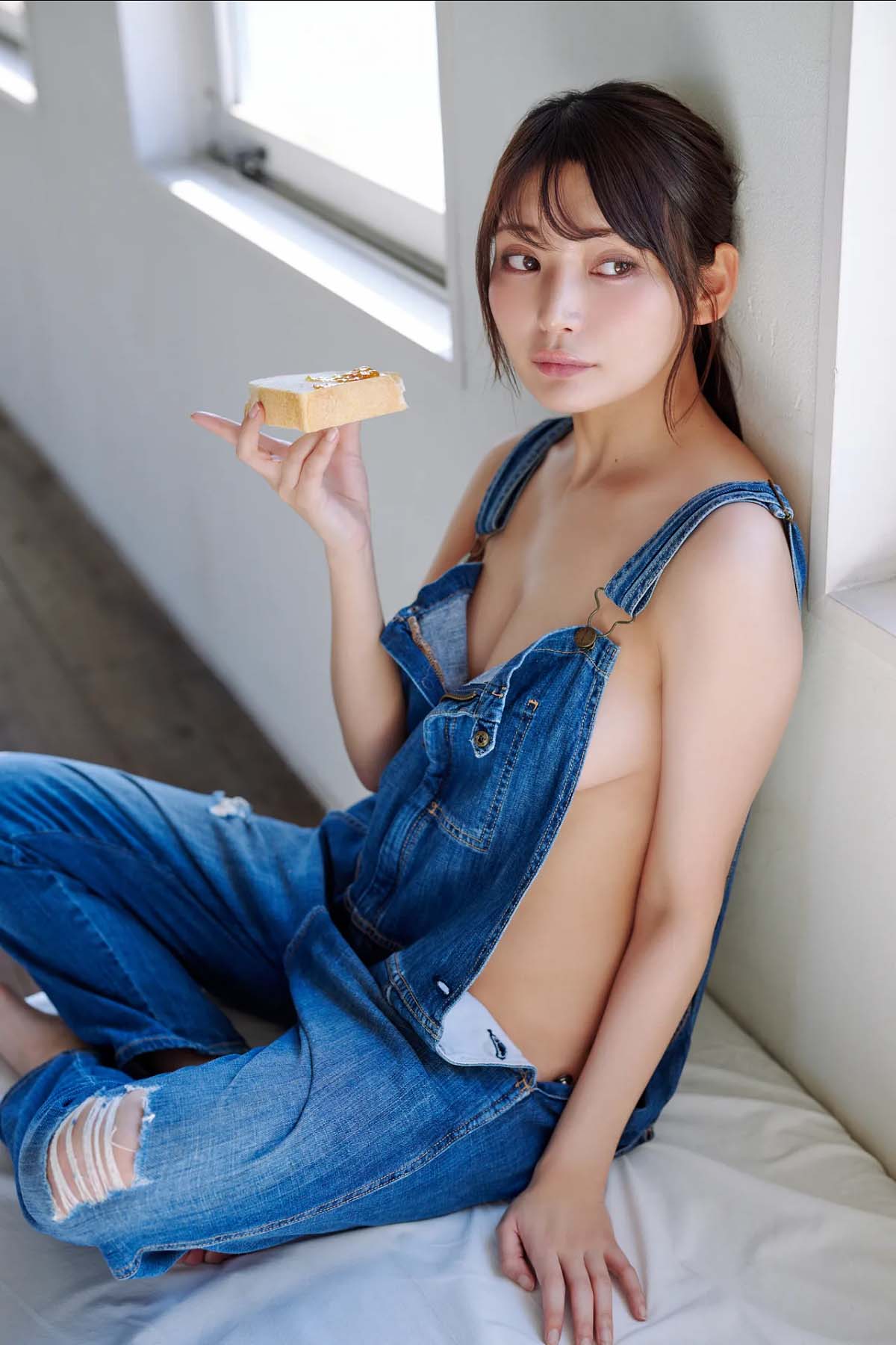 FRIDAY GOLD 似鳥沙也加 A to Z vol.5