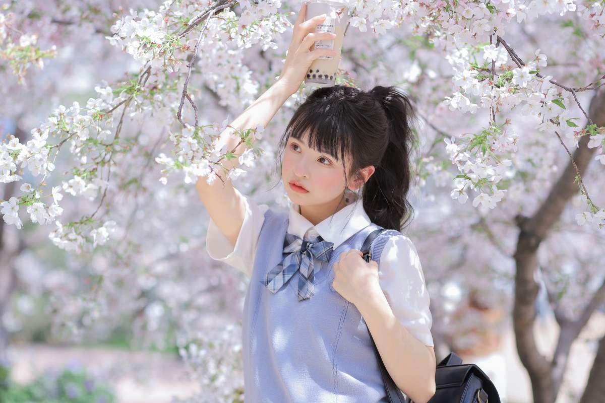 [YITUYU艺图语]2025.04.19 花信物语 捉到一只苏苏 预览图 - 2