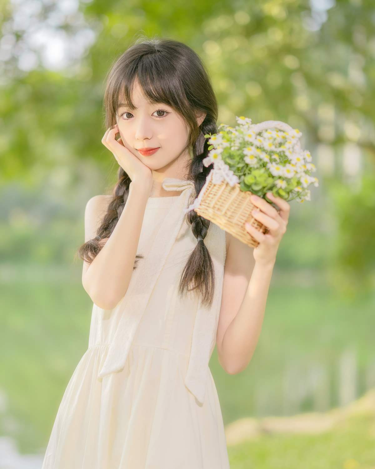 [YITUYU艺图语]2025.04.20 清新湖畔 美美晓鱼 预览图 - 2