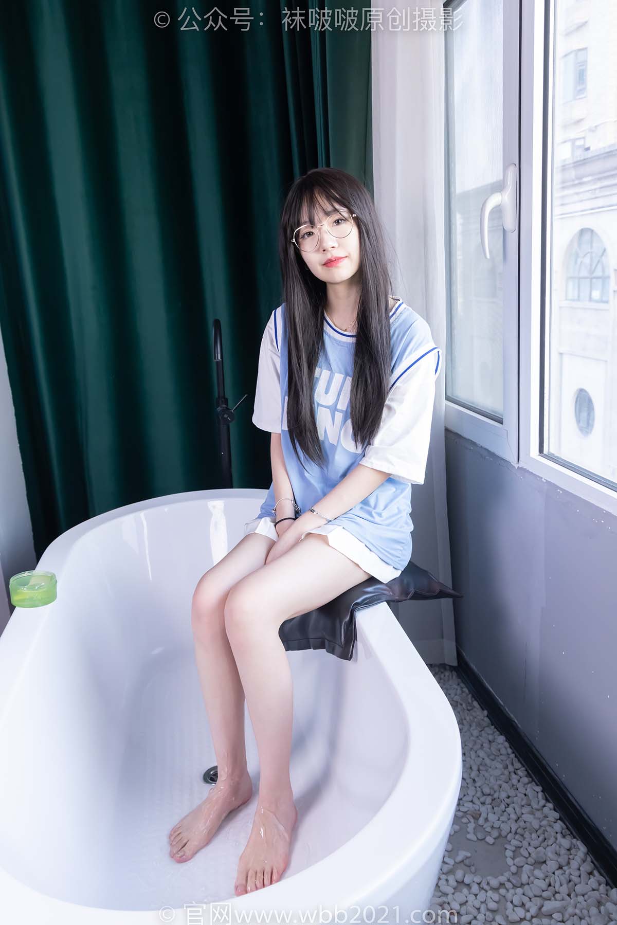 [BoBoSocks袜啵啵]NO.561 小甜豆-板鞋、短白棉袜、裸足 预览图 - 2