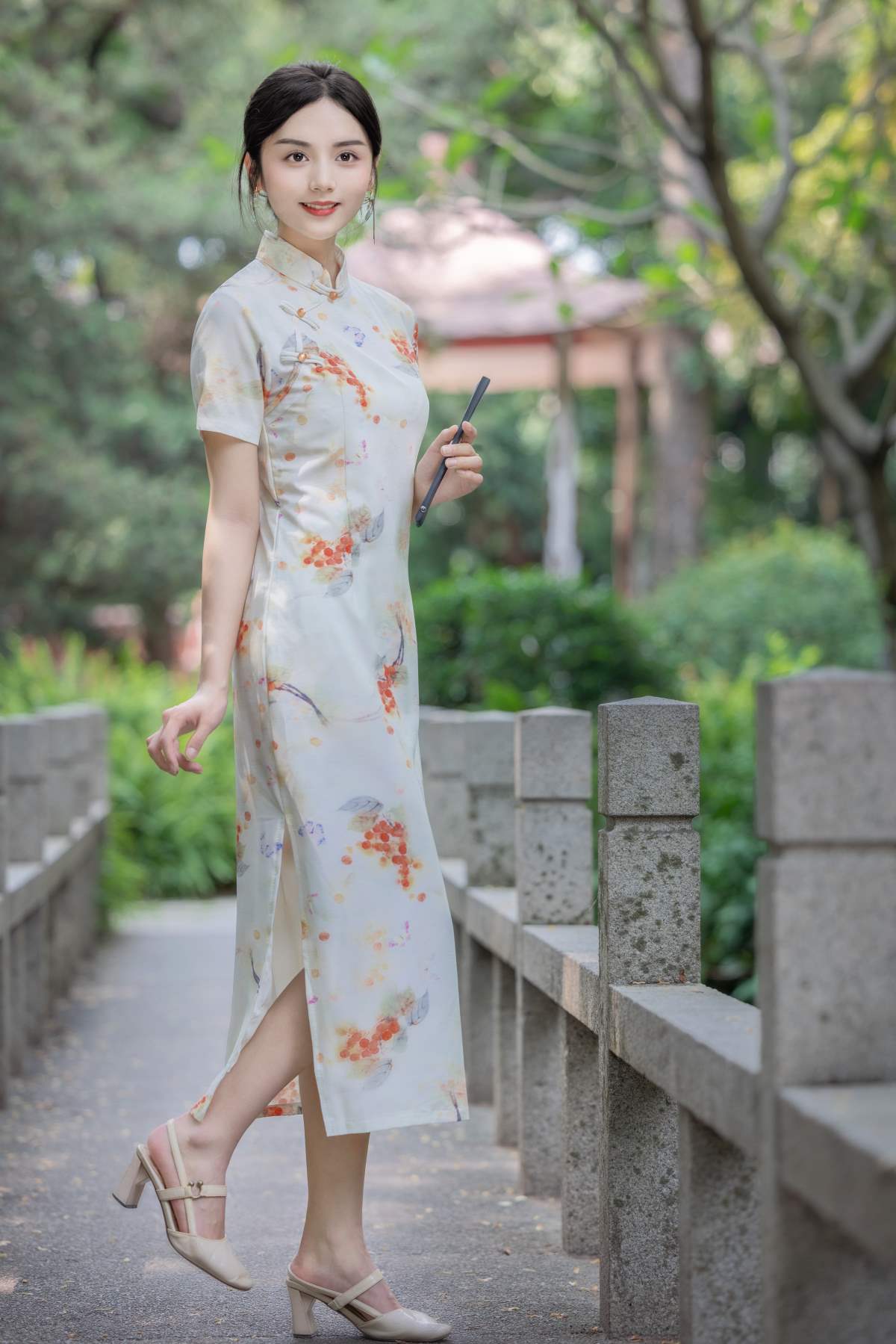 [YITUYU艺图语]2025.04.22 春游兰圃 雨文 预览图 - 2