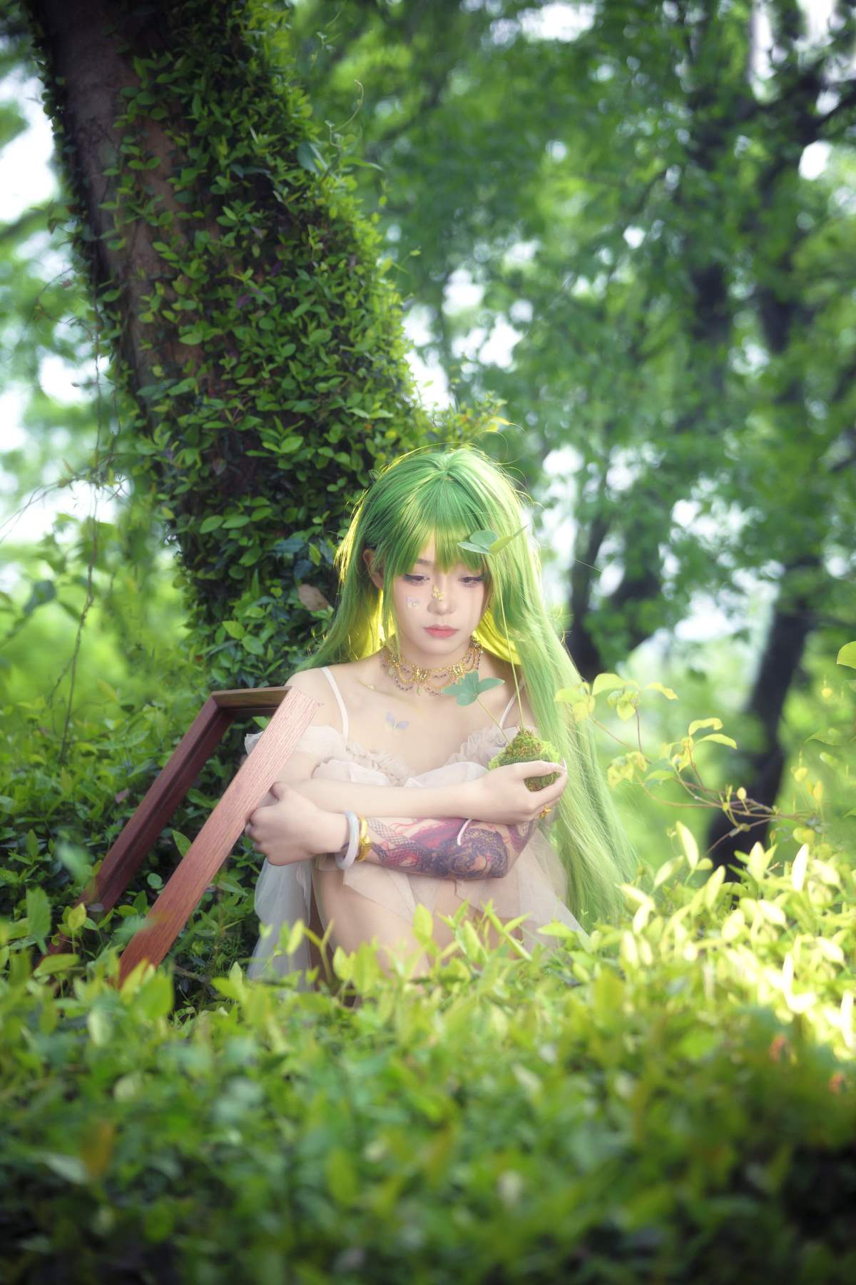 [YITUYU艺图语]2025.04.22 万物生长 小熊 预览图 - 2