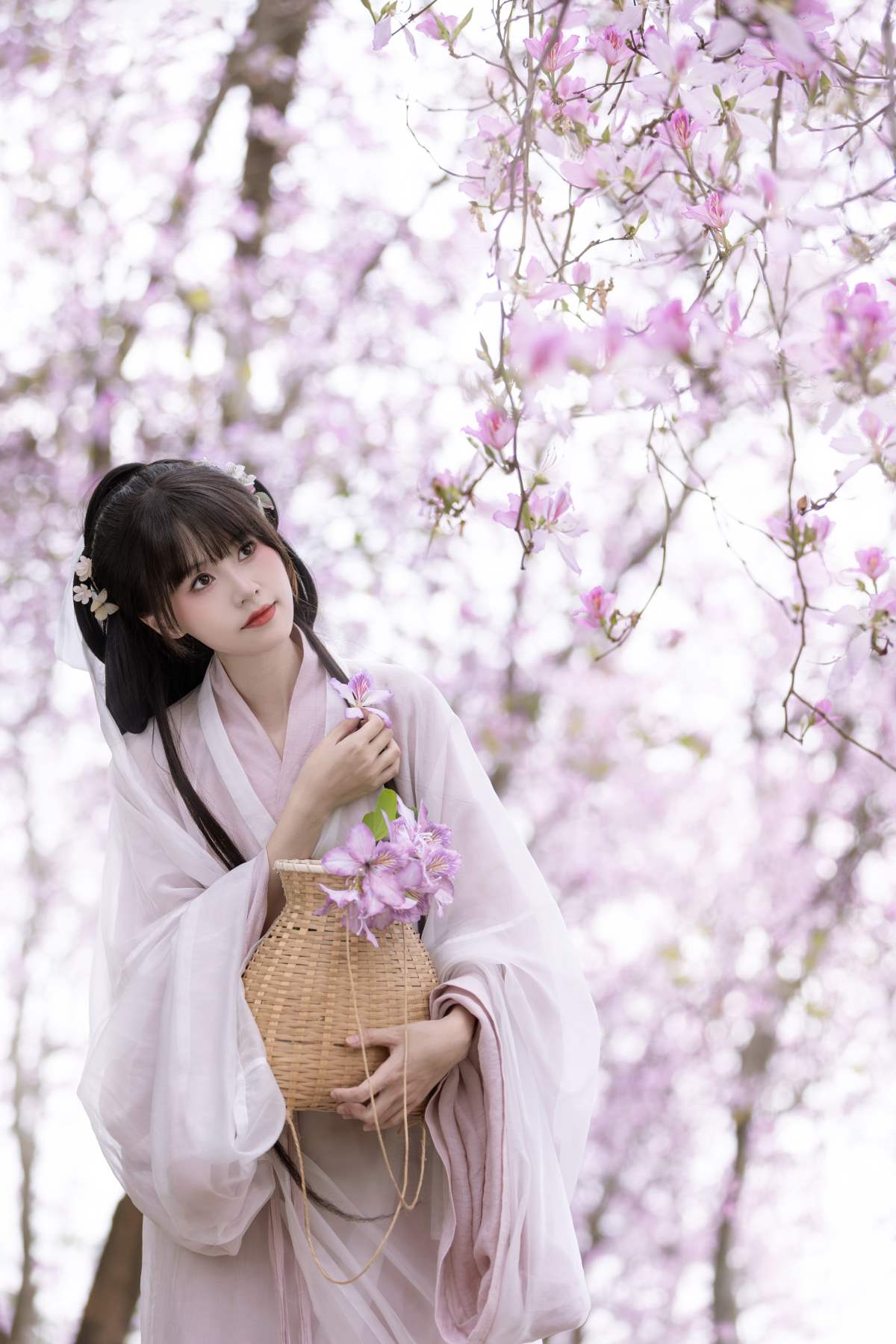 [YITUYU艺图语]2025.04.23 江畔寻花 巧巧 预览图 - 2