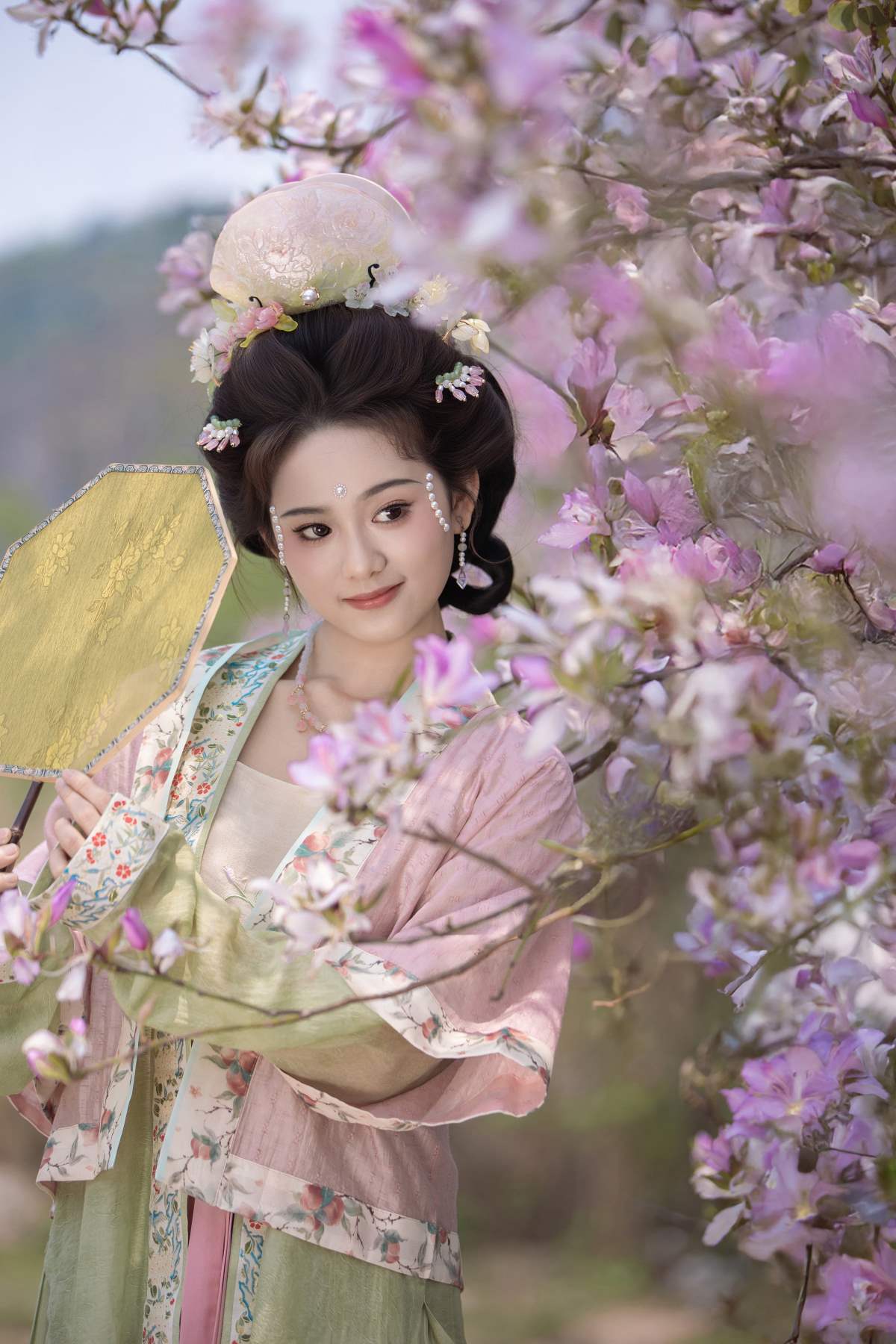 [YITUYU艺图语]2025.04.24 芳菲满袖 就是叫美男啊 预览图 - 2