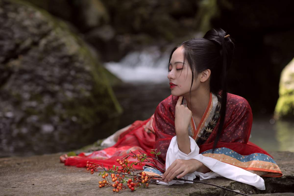 [YITUYU艺图语]2025.04.26 山鬼 是雨诗呀