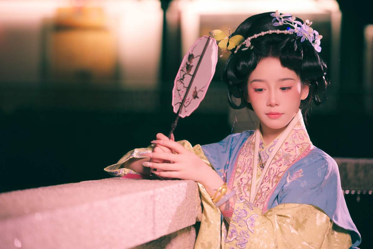 [YITUYU艺图语]2025.04.26 一拂袖便是三百个春秋 小熊 预览图 - 2