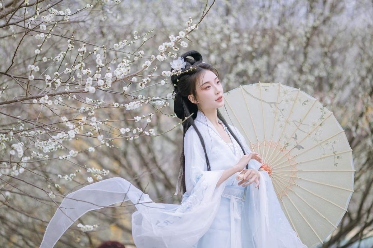 [YITUYU艺图语]2025.04.27 暗香浮动 无巧不成狐（兮雅） 预览图 - 2