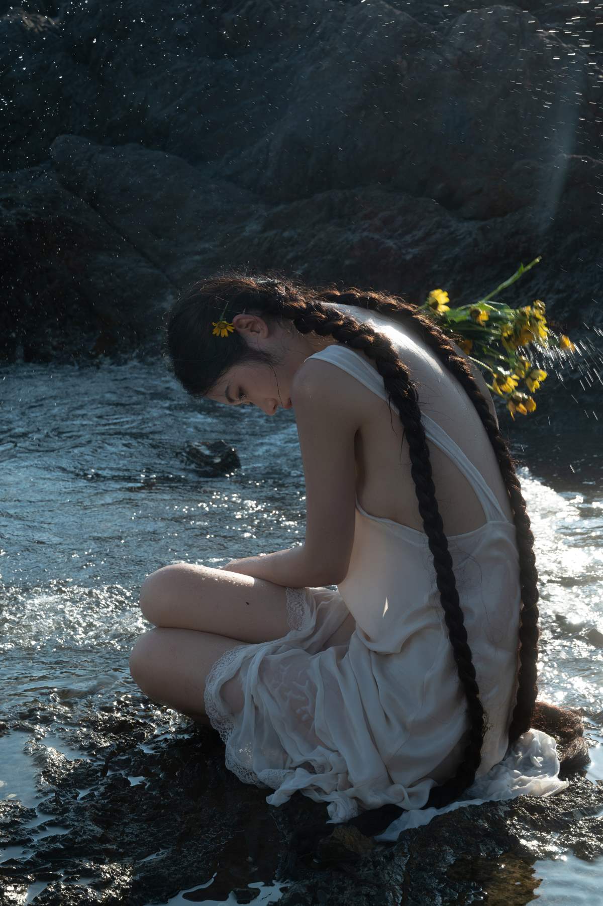 [YITUYU艺图语]2025.04.28 海的那边是什么 费里妮妮