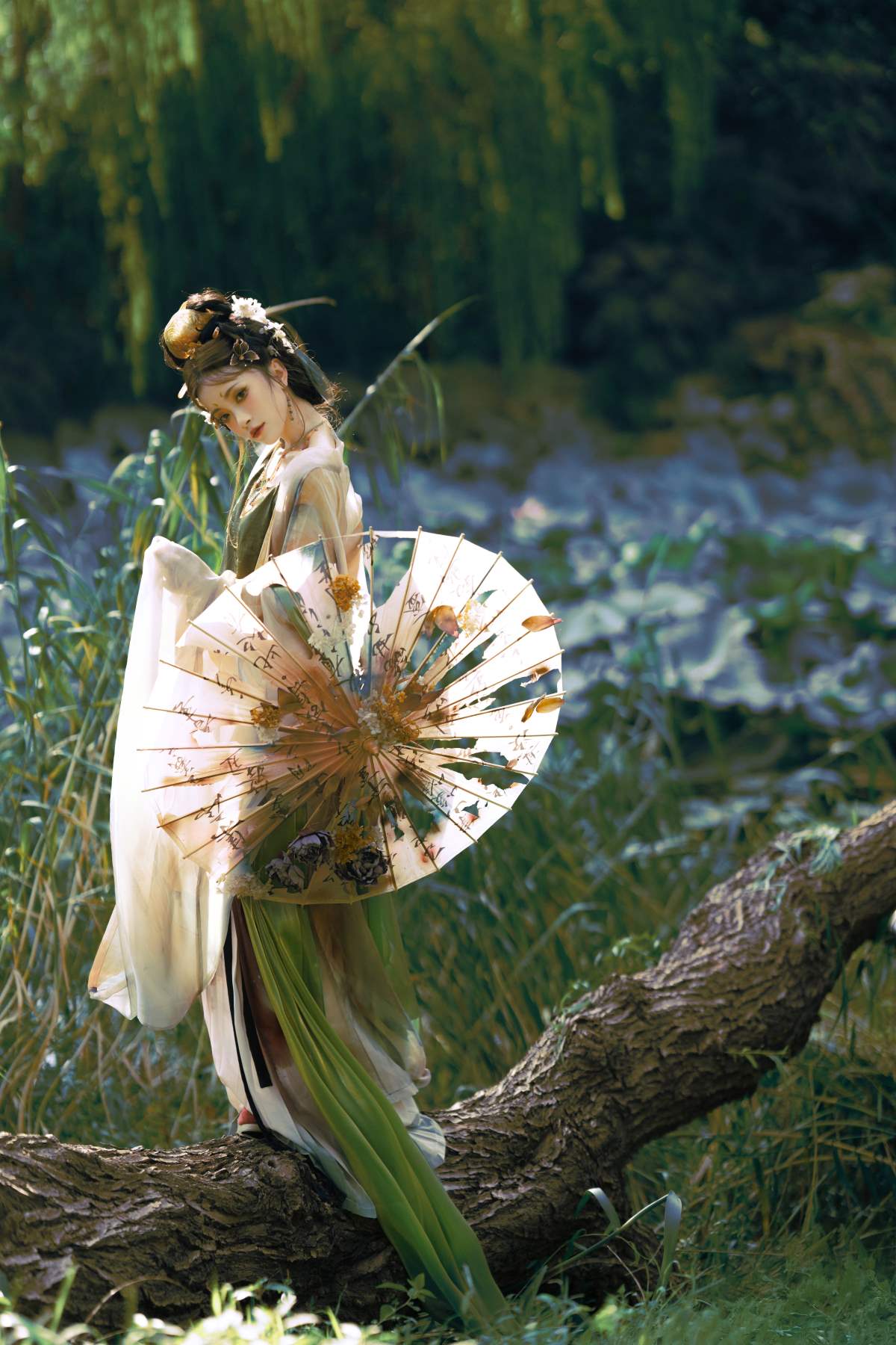 [YITUYU艺图语]2025.04.29 酒酽春浓 桃迟 预览图 - 2