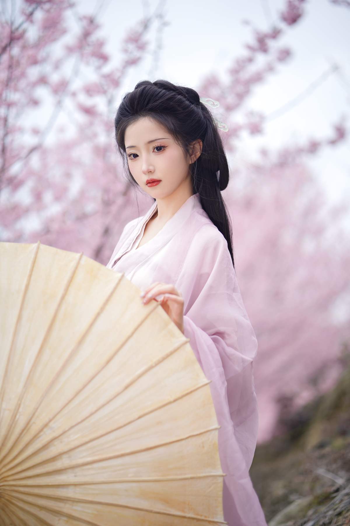 [YITUYU艺图语]2025.04.30 共赏繁花 兔牙w 预览图 - 2