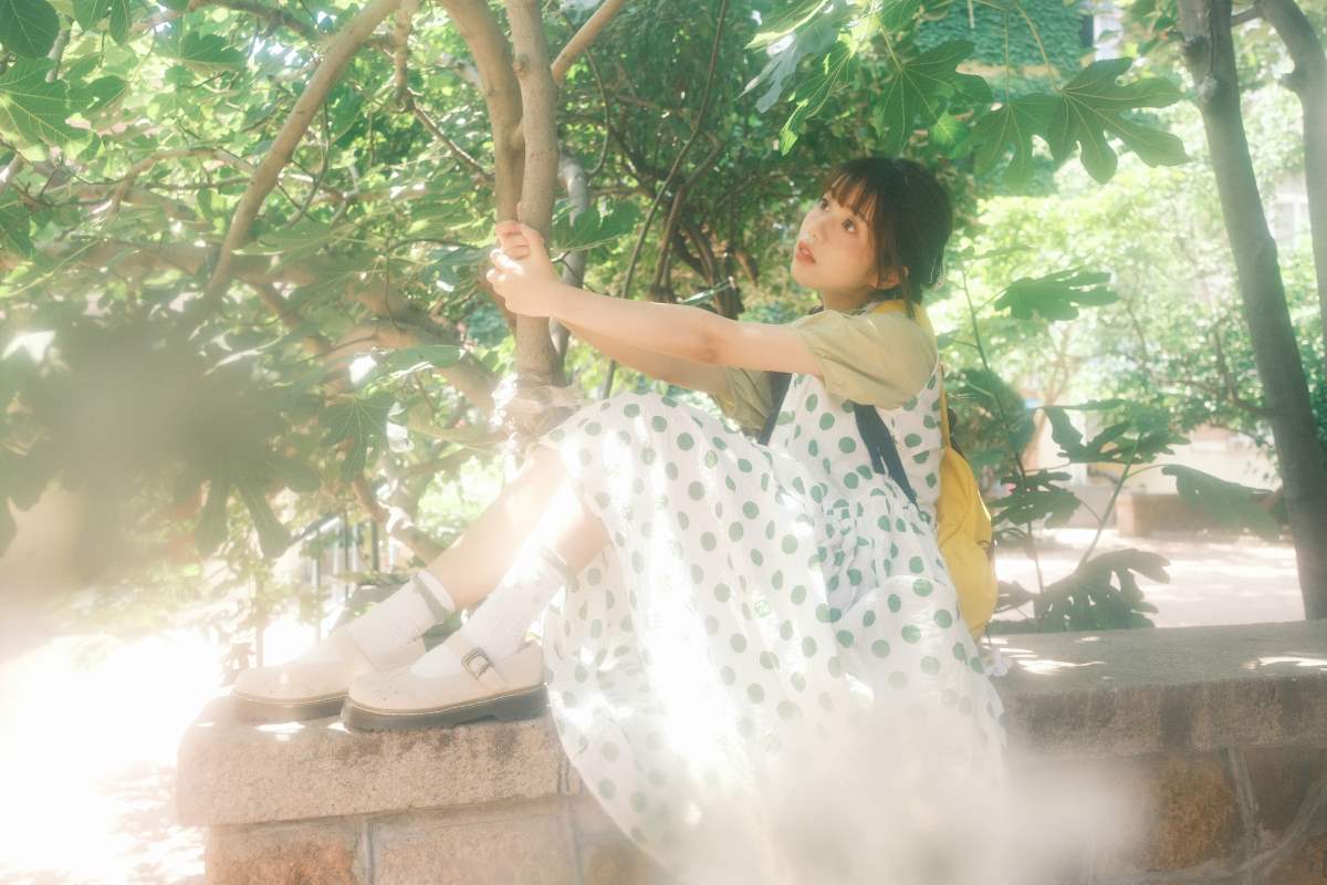 [YITUYU艺图语]2025.04.30 苹果味的夏天 祝勺子