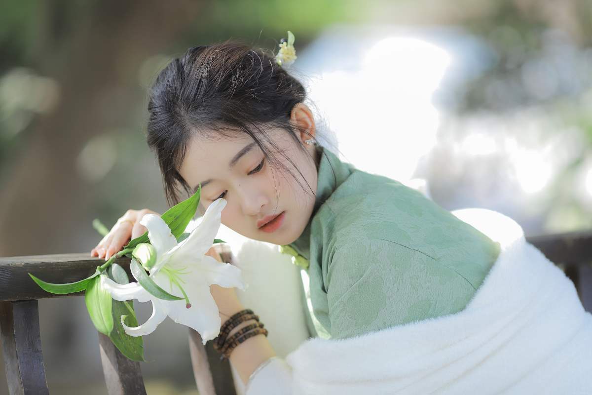 [YITUYU艺图语]2025.04.30 温润如玉 哇塞鱼鱼 预览图 - 2