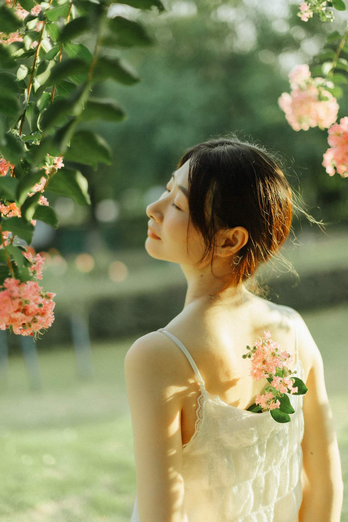 [YITUYU艺图语]2025.04.30 紫藤花开 十二