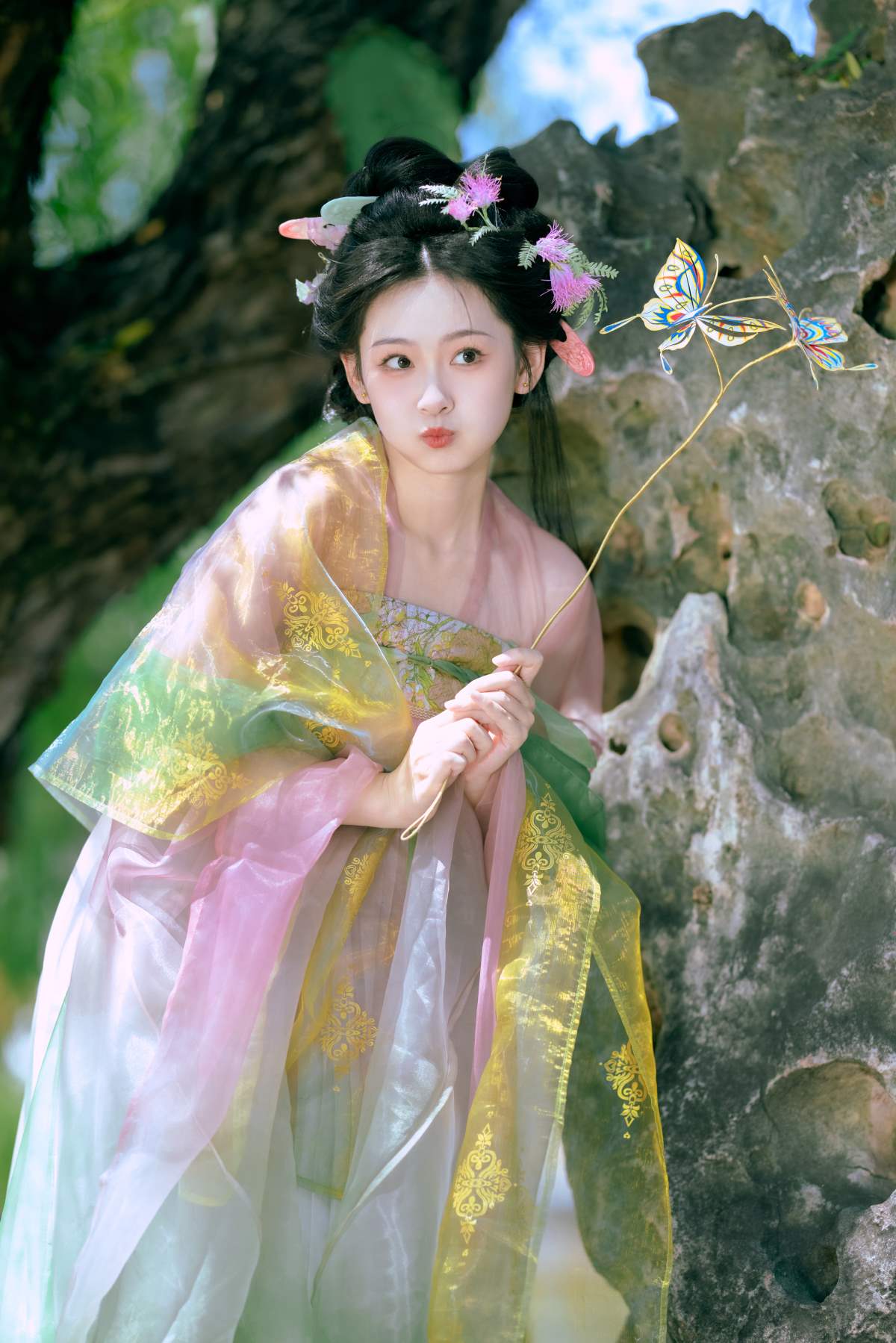 [YITUYU艺图语]2025.05.01 初夏游园记 甜心芽芽