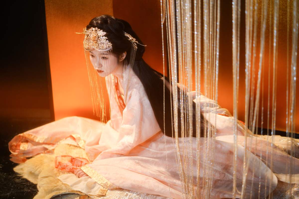 [YITUYU艺图语]2025.05.02 故人 梓榆喝点甜的呀