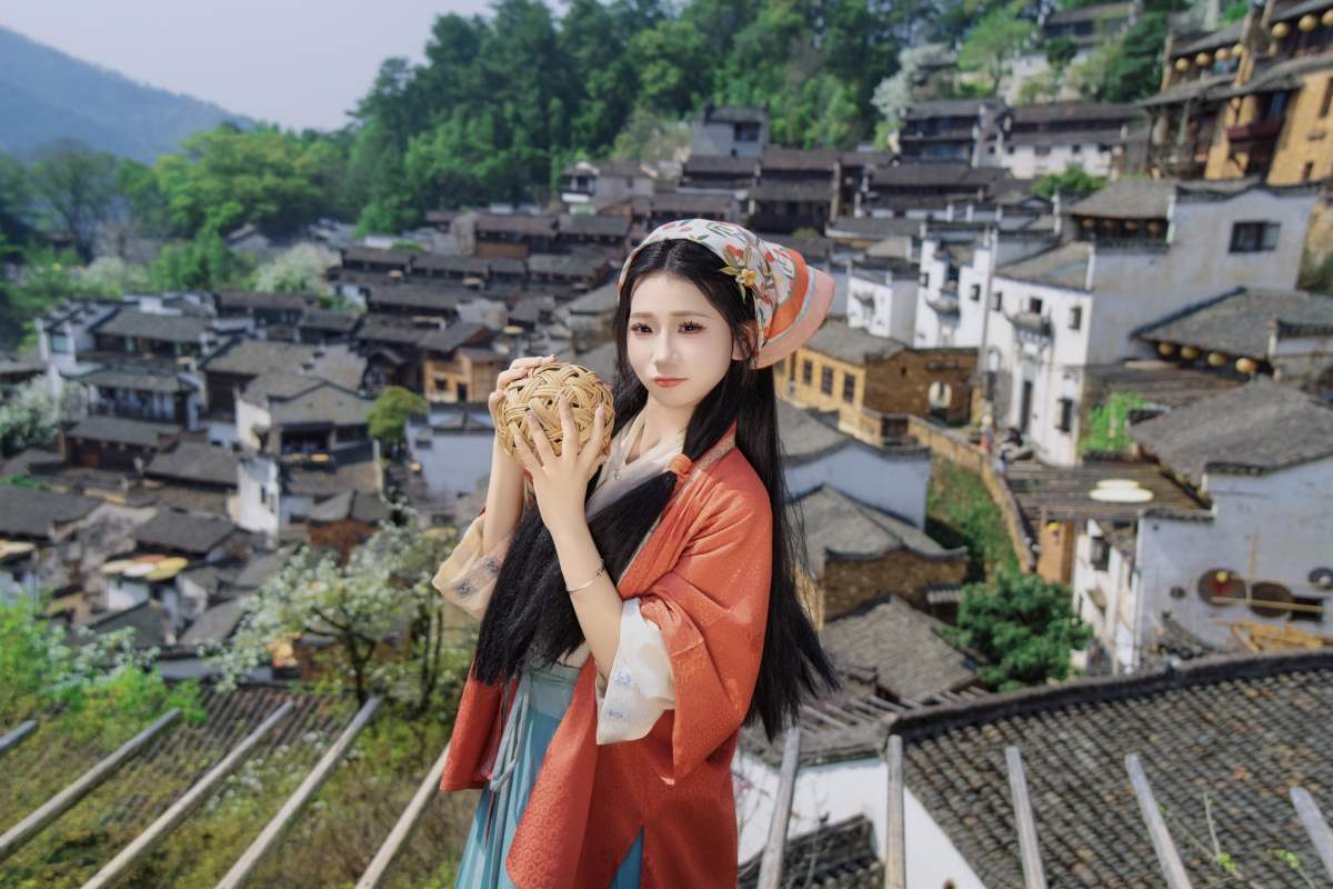 [YITUYU艺图语]2025.05.03 淘气的小女娘 高雨琴 预览图 - 2