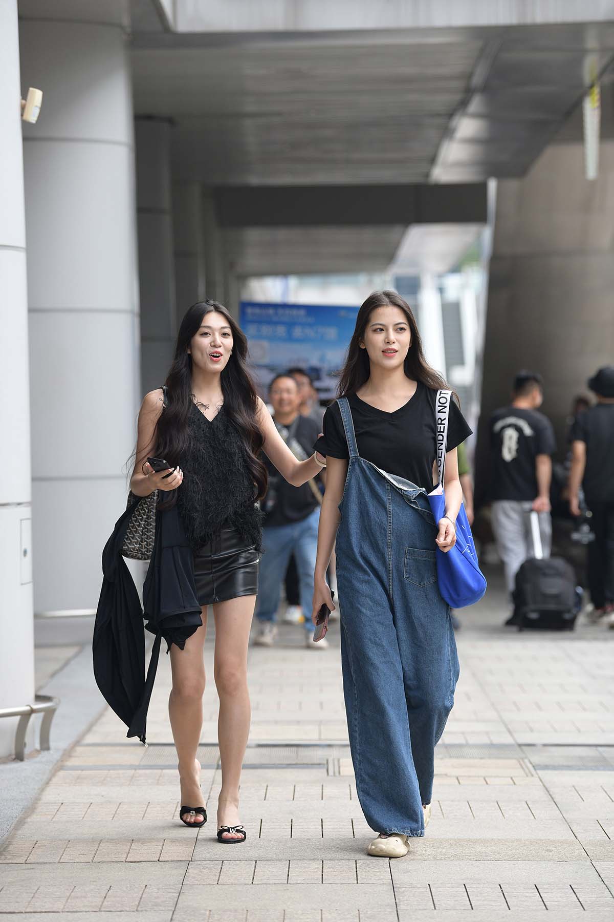 精选街拍作品 NO.4384 温婉高挑靓女