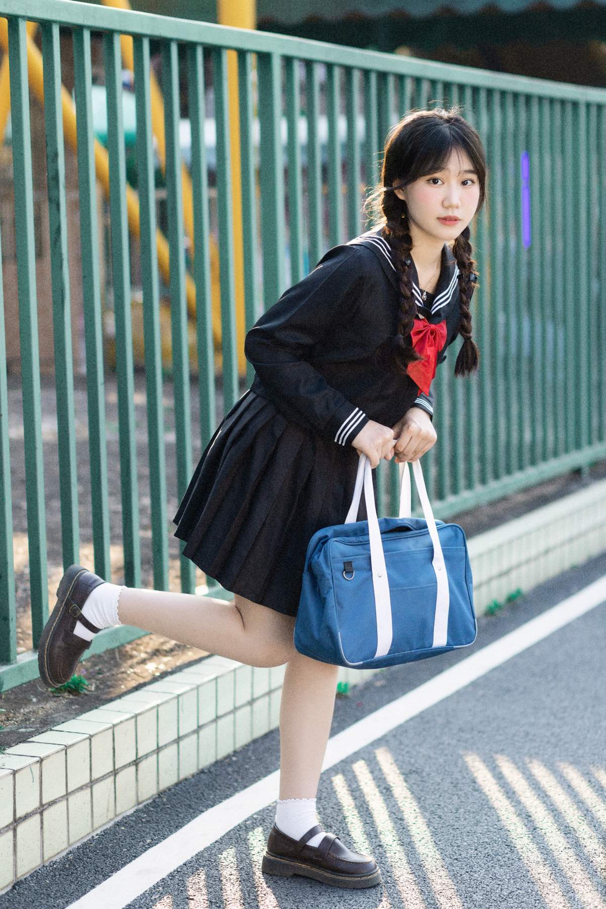 [YITUYU艺图语]2025.05.05 制服少女 醒醒