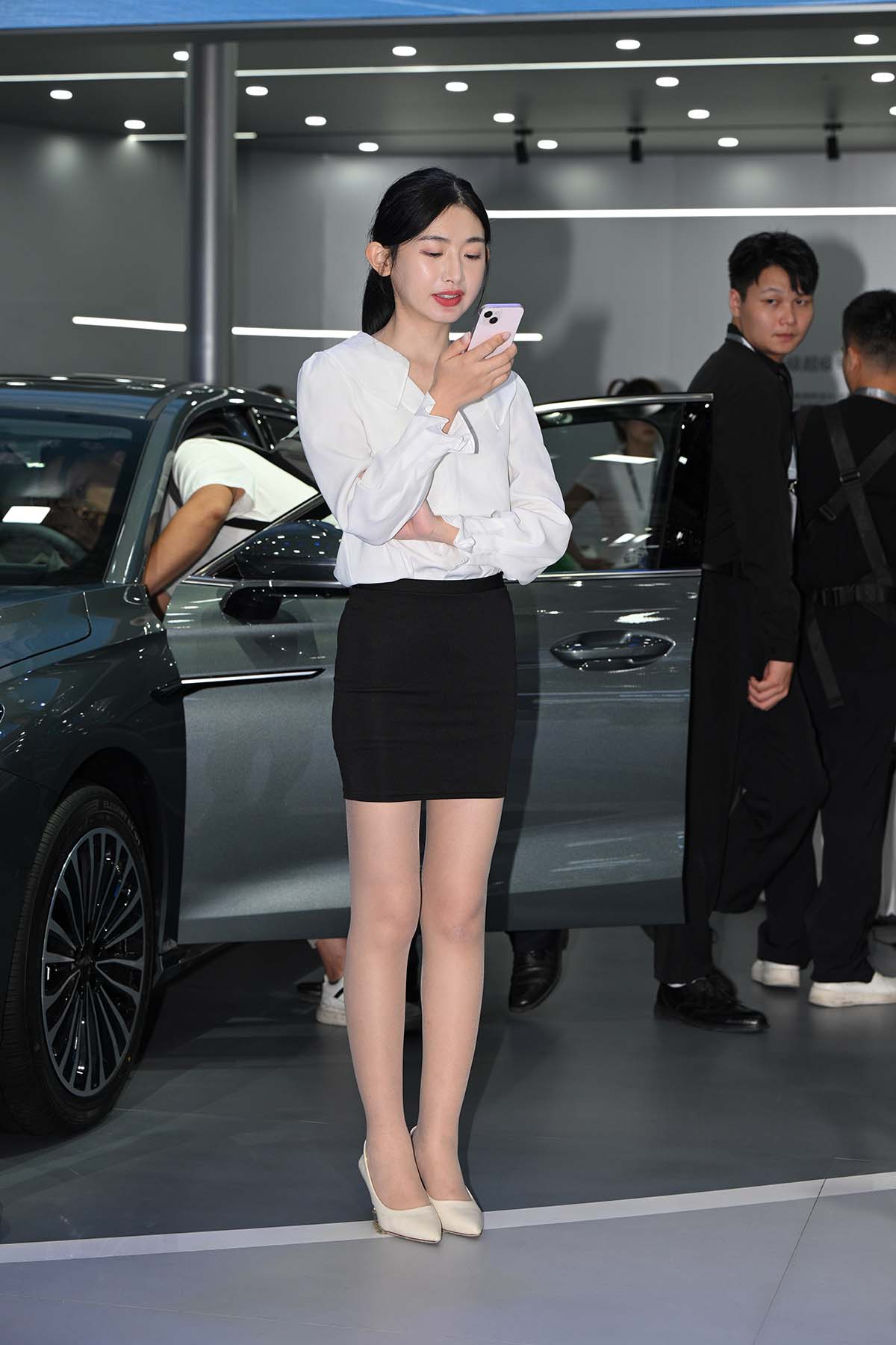 精选街拍作品 NO.4386 黑白搭配肉丝