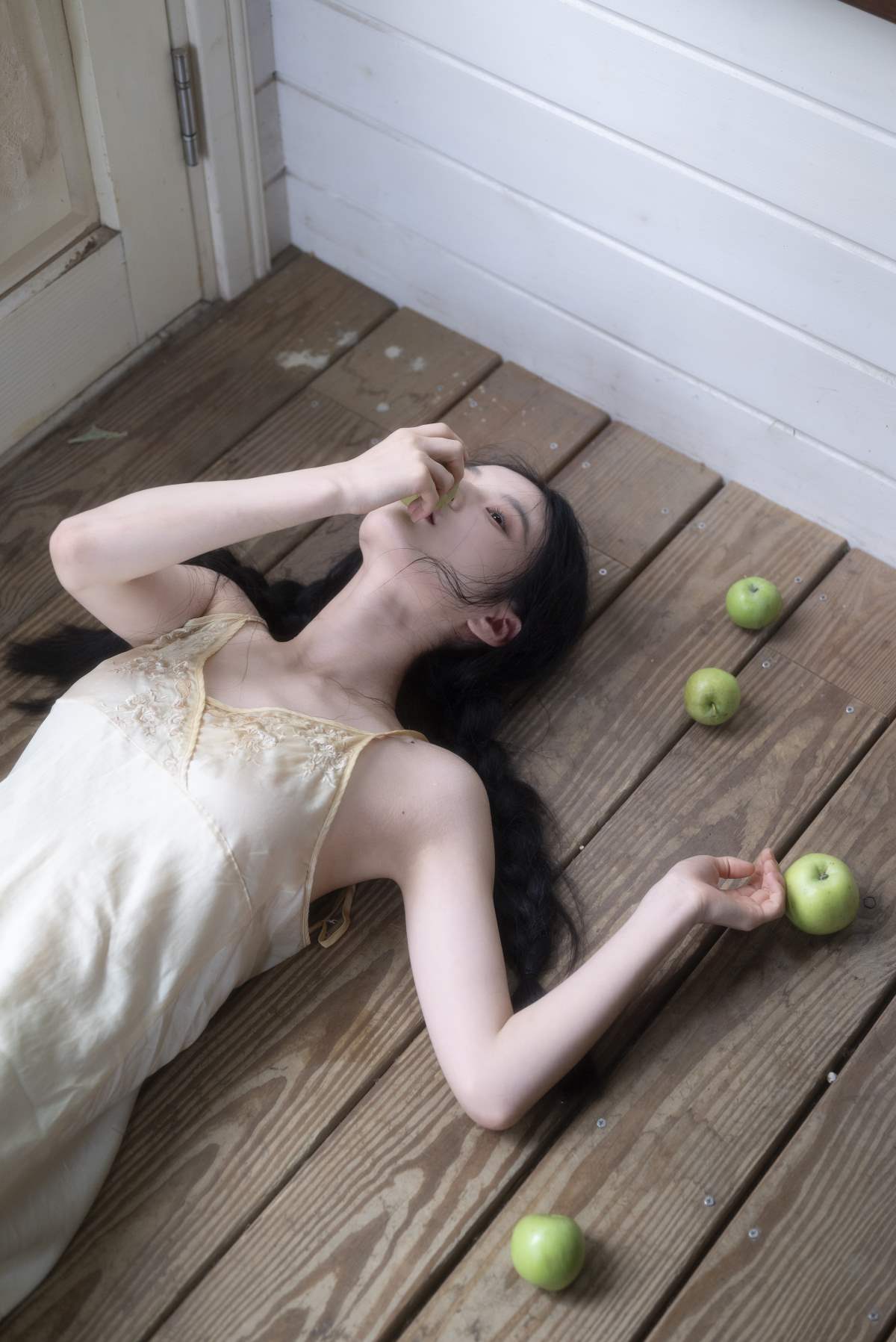 [YITUYU艺图语]2025.05.07 青苹果之味 tree 预览图 - 2