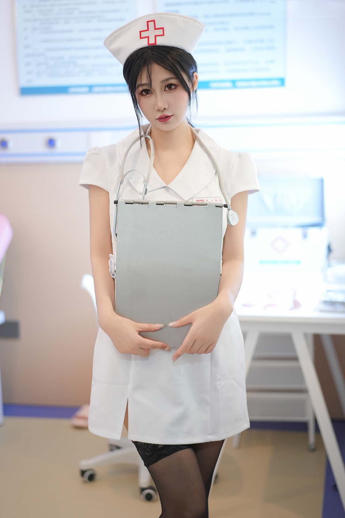 laura阿姣 – VIP医护病房 预览图 - 2