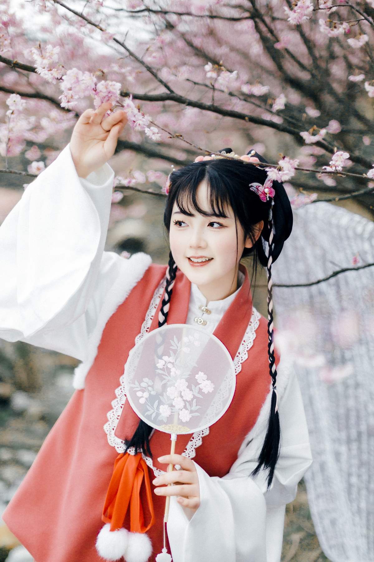 [YITUYU艺图语]2025.05.09 赏春 七七_ry 预览图 - 2