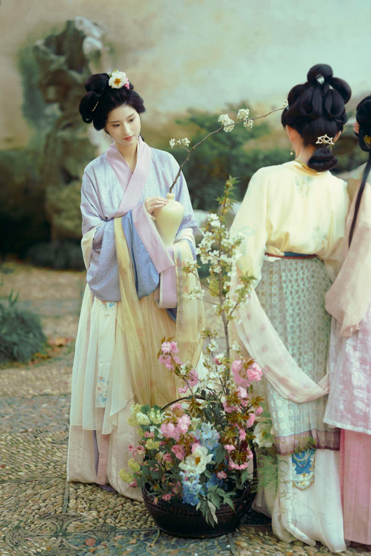 [YITUYU艺图语]2025.05.13 卖花担上 鱼尾酱