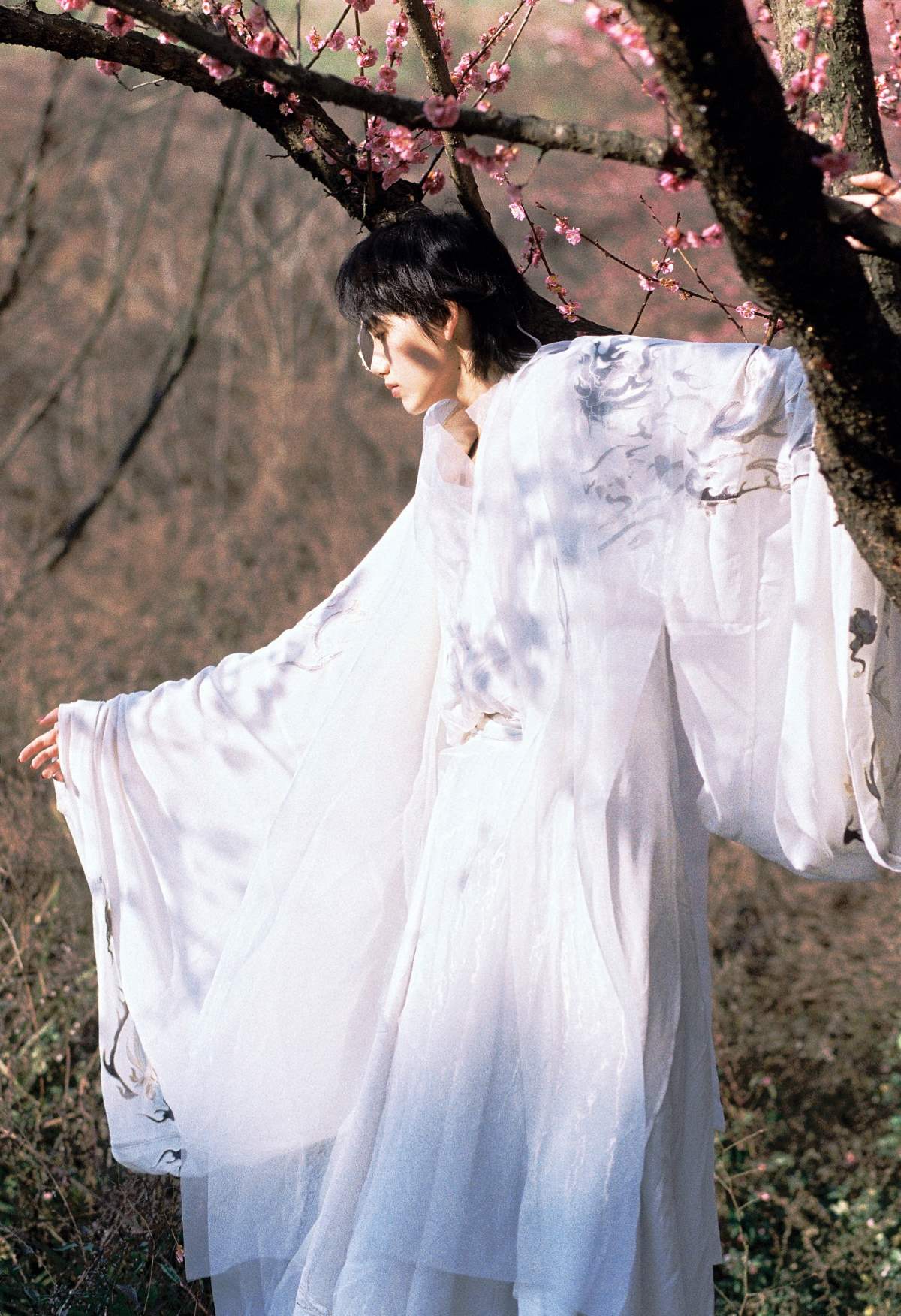 [YITUYU艺图语]2025.05.14 狐狸君 河里漂过的瓢儿白 预览图 - 2