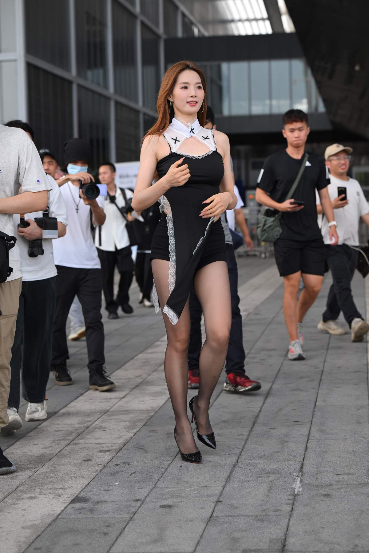 精选街拍作品 NO.4429 绝美车展女郎