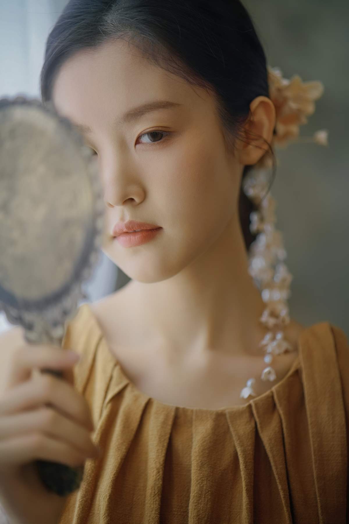 [YITUYU艺图语]2025.05.15 时光诗画：花影少女时光 一只柚子