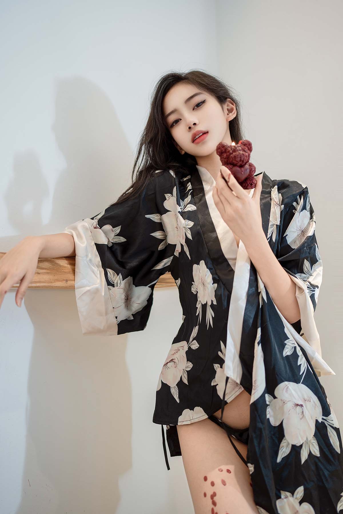 时安安 – 滴蜡 预览图 - 2