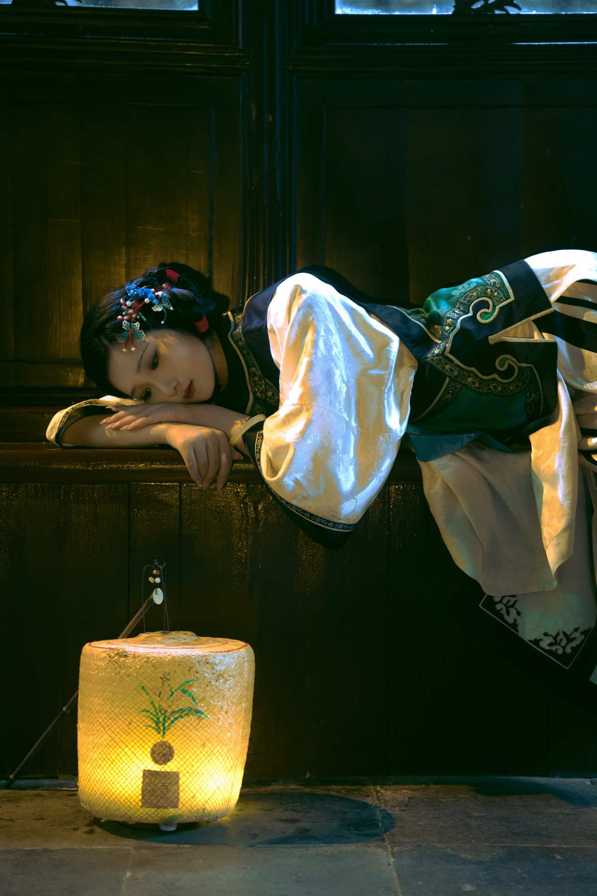 [YITUYU艺图语]2025.05.18 阁楼蝴蝶 越月