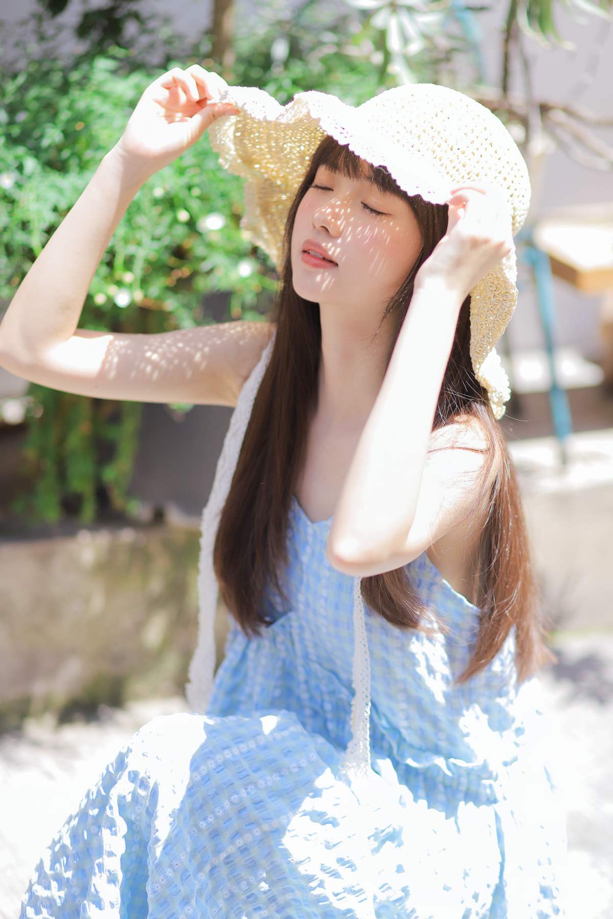 [YITUYU艺图语]2025.05.19 夏日街道 菠萝有点甜 预览图 - 2