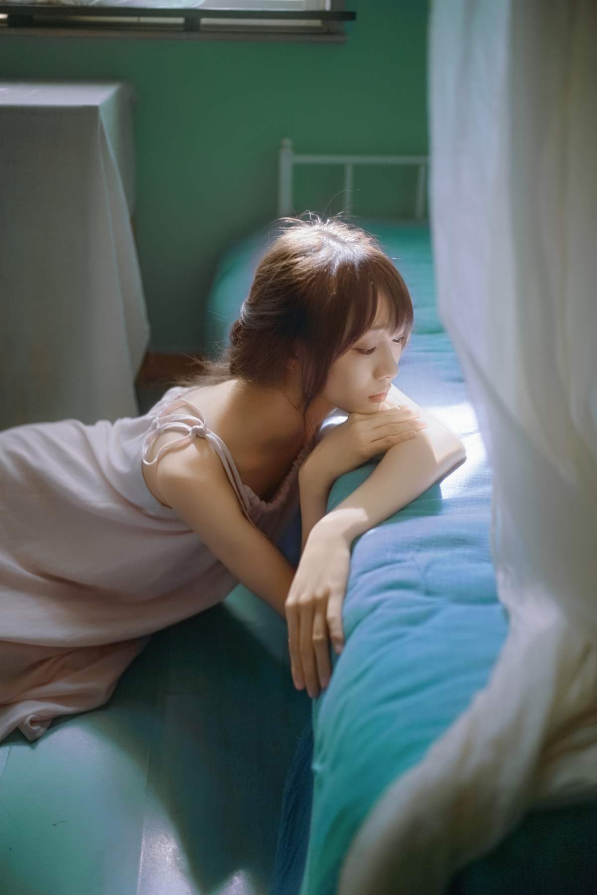 [YITUYU艺图语]2025.05.21 粉裙少女，海韵柔光 看不清小桂 预览图 - 2