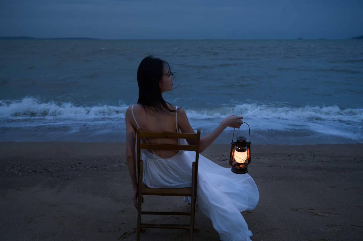 [YITUYU艺图语]2025.05.21 孤独的海 阿吉缘子