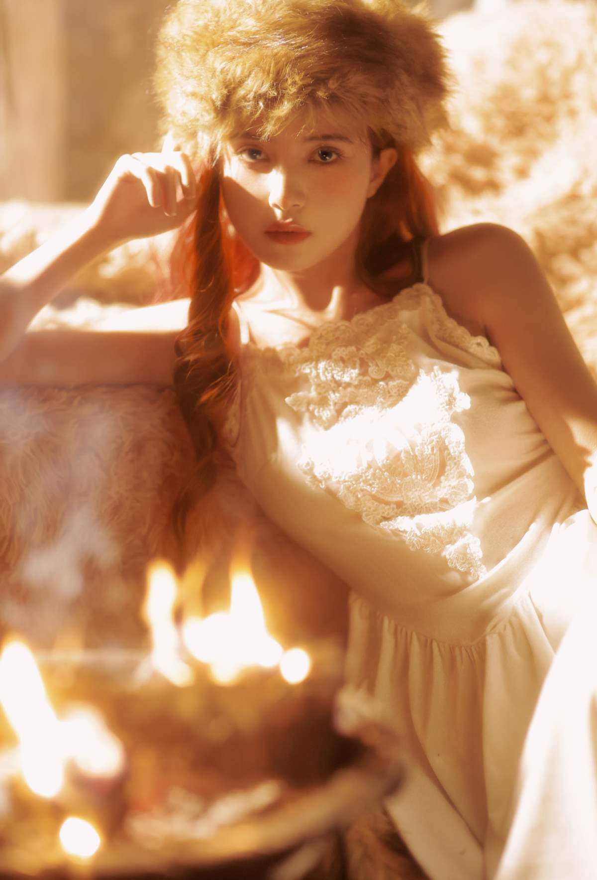 [YITUYU艺图语]2025.05.23 冬日篝火 帕帕小公主 预览图 - 2